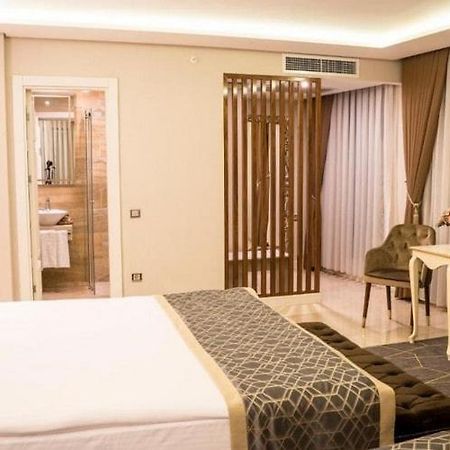 Moda Mour Hotel Istanboel Buitenkant foto